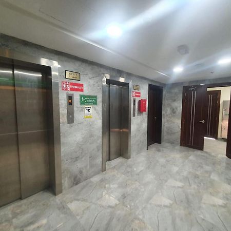 Terminal Inn Old Airport Hotel & Apartment الدوحة المظهر الخارجي الصورة